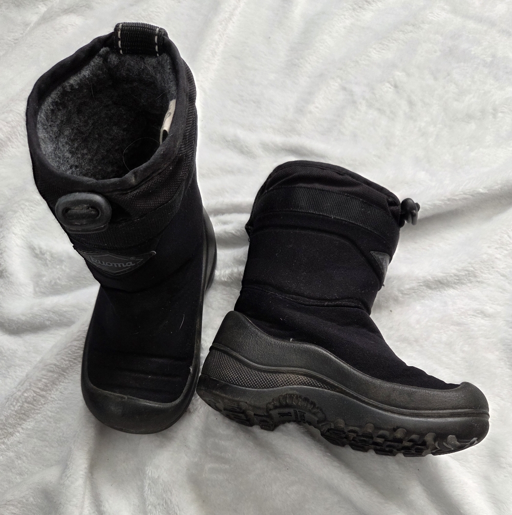 Kuoma Black Snowlock Snow Winter Boots EU24 US9/10T Waterproof Insulated Light